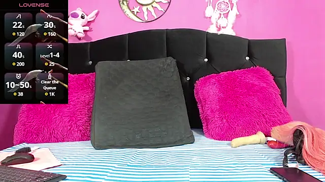 Snapshot of SOLL_RED chatting on 02-09-25, 12:41 SOLL RED online show from 02-09-25, 12:41