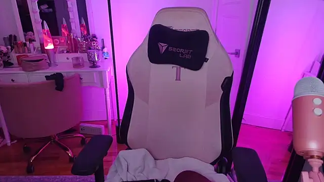 rachelbrooksxx online show from 04-19-26, 06:43