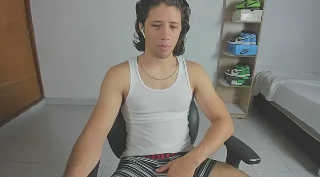 imtonny19 online show from 03-03-25, 01:31