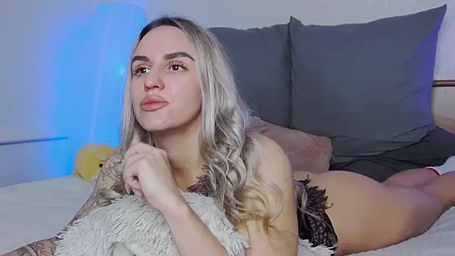 SofiJames online show from 12-02-25, 06:41