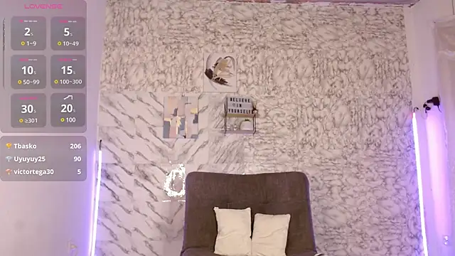 Snapshot of VALERIADREMS chatting on 02-10-25, 04:14 VALERIADREMS online show from 02-10-25, 04:14