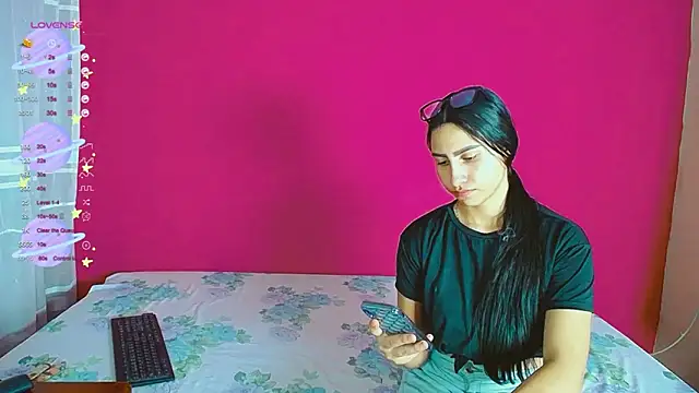 Snapshot of violeta_rous chatting on 12-06-24, 03:19 violeta rous online show from 12-06-24, 03:19