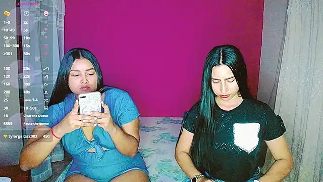 Snapshot of violeta_rous chatting on 01-22-25, 03:41 violeta rous online show from 01-22-25, 03:41