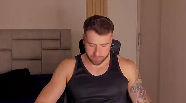 Snapshot of paul_rogerr chatting on 12-13-24, 12:31 paul rogerr online show from 12-13-24, 12:31