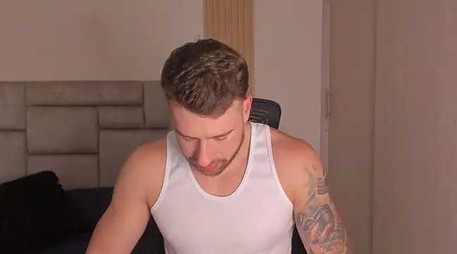 Snapshot of paul_rogerr chatting on 01-15-25, 10:13 paul rogerr online show from 01-15-25, 10:13