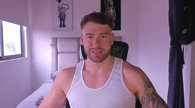 Snapshot of paul_rogerr chatting on 02-18-25, 04:48 paul rogerr online show from 02-18-25, 04:48