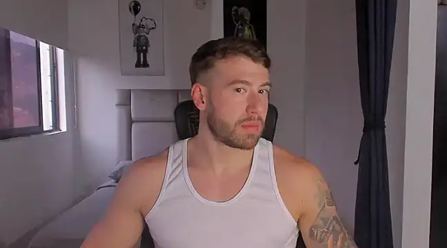 Snapshot of paul_rogerr chatting on 02-24-25, 10:03 paul rogerr online show from 02-24-25, 10:03