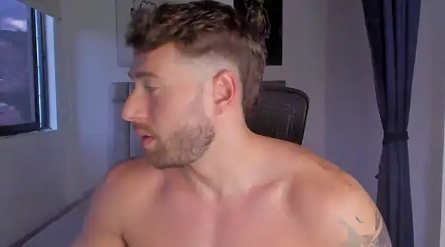 Snapshot of paul_rogerr chatting on 02-26-25, 11:15 paul rogerr online show from 02-26-25, 11:15