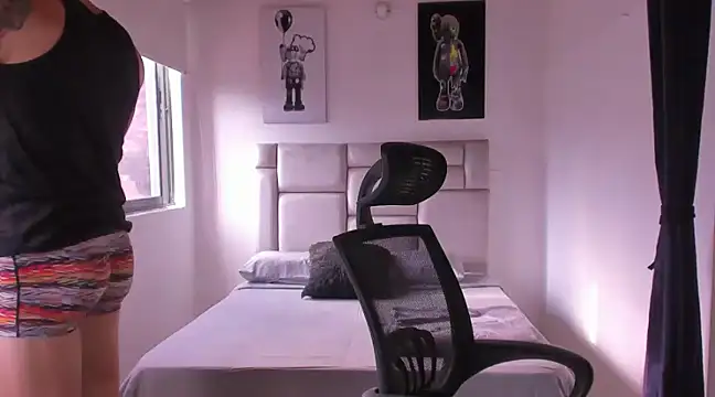 Snapshot of paul_rogerr chatting on 02-27-25, 09:25 paul rogerr online show from 02-27-25, 09:25