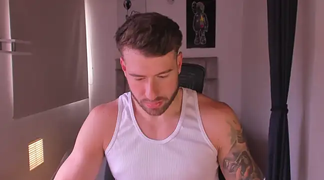 Snapshot of paul_rogerr chatting on 03-02-25, 08:40 paul rogerr online show from 03-02-25, 08:40