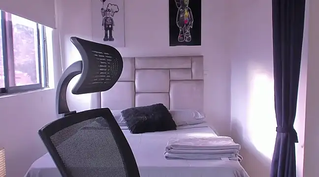 Snapshot of paul_rogerr chatting on 03-07-25, 10:10 paul rogerr online show from 03-07-25, 10:10