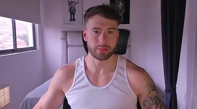 Snapshot of paul_rogerr chatting on 03-10-25, 05:29 paul rogerr online show from 03-10-25, 05:29