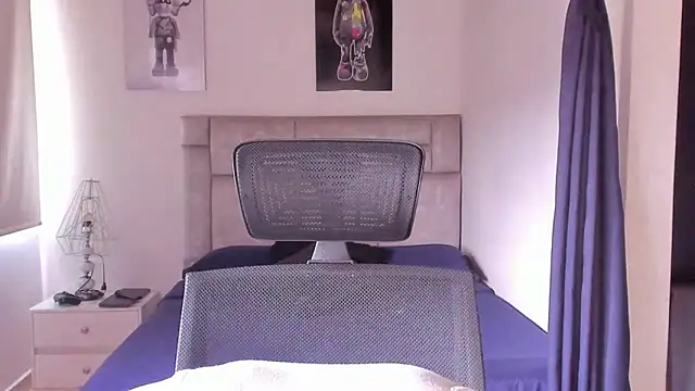 Snapshot of paul_rogerr chatting on 09-29-25, 04:34 paul rogerr online show from 09-29-25, 04:34