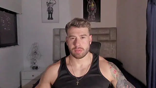 Snapshot of paul_rogerr chatting on 11-17-25, 12:49 paul rogerr online show from 11-17-25, 12:49