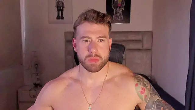 Snapshot of paul_rogerr chatting on 12-15-25, 10:25 paul rogerr online show from 12-15-25, 10:25