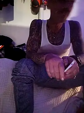 Snapshot of deepstroker42071 chatting on 12-05-25, 12:52 deepstroker42071 online show from 12-05-25, 12:52