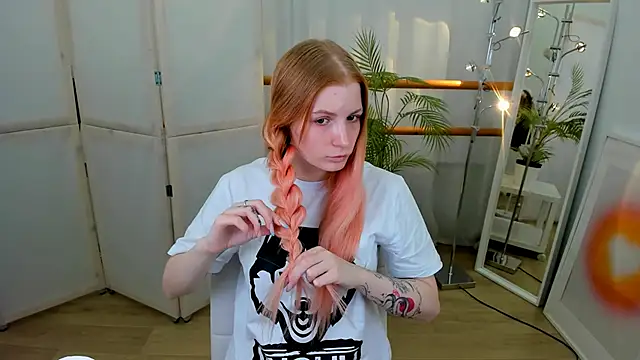 Mira  Blush online show from 01-22-25, 08:49