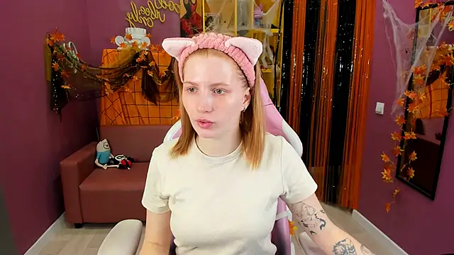 Mira  Blush online show from 10-26-25, 01:50