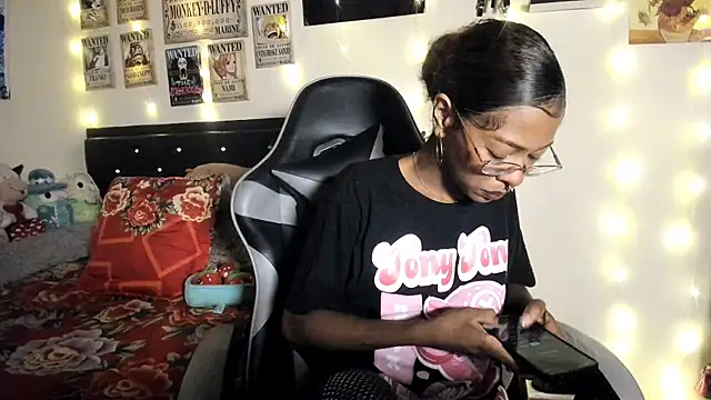 Cristal Jonasxh online show from 11-06-25, 04:24