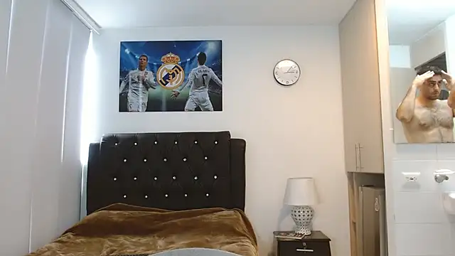 Snapshot of omarmohammedhot2 chatting on 03-07-25, 02:01 omarmohammedhot2 online show from 03-07-25, 02:01