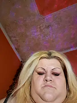 Snapshot of ducicsajsziii chatting on 12-11-24, 09:01 ducicsajsziii online show from 12-11-24, 09:01