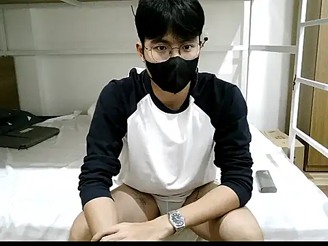 Gwencloudy online show from 11-01-25, 04:20