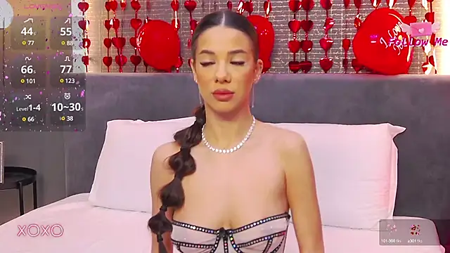 LaraKent online show from 02-10-25, 08:42