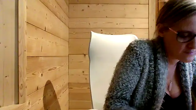 Madame Callie online show from 12-01-25, 04:01