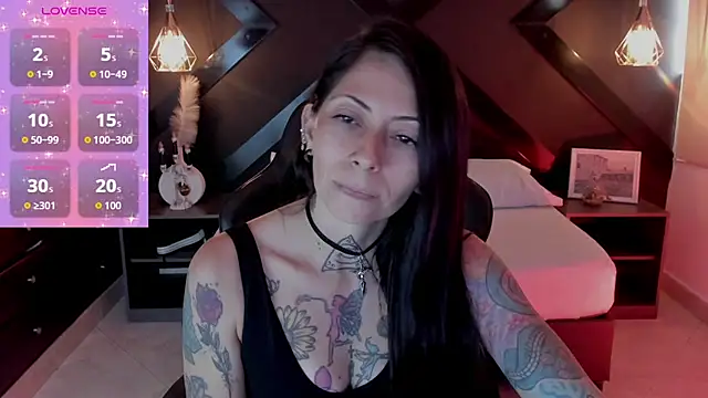 dark gotica online show from 10-24-25, 08:49