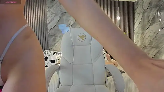 martina mayers online show from 10-20-25, 05:35