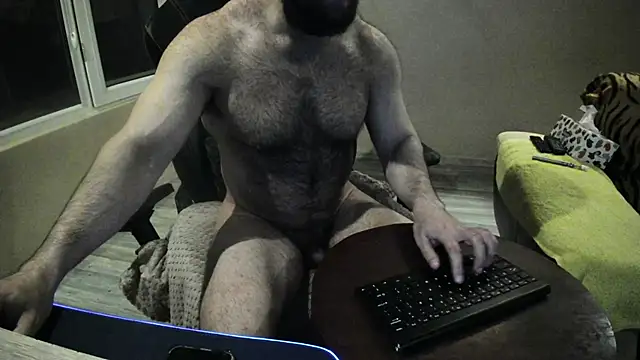 Hugealphabeast online show from 03-14-25, 09:43