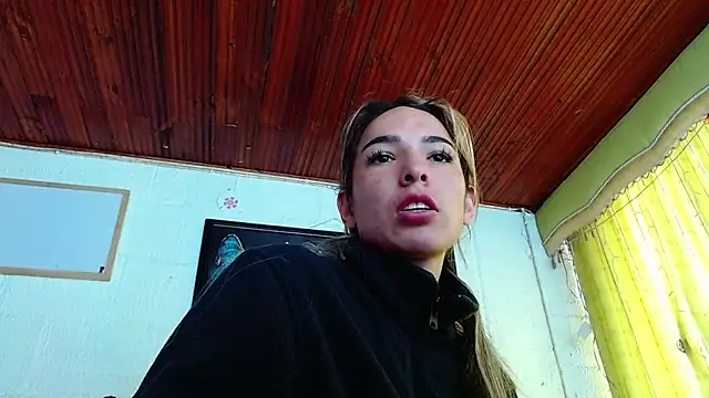 Snapshot of Niky_777 chatting on 12-26-24, 05:19 Niky 777 online show from 12-26-24, 05:19