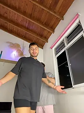 Snapshot of Juan_Castano chatting on 01-11-26, 09:58 Juan Castano online show from 01-11-26, 09:58