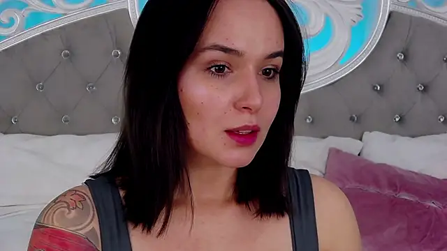 MeIisaLove online show from 04-07-26, 06:41