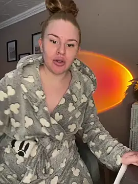 Snapshot of alexababy chatting on 01-06-26, 11:36 alexababy online show from 01-06-26, 11:36