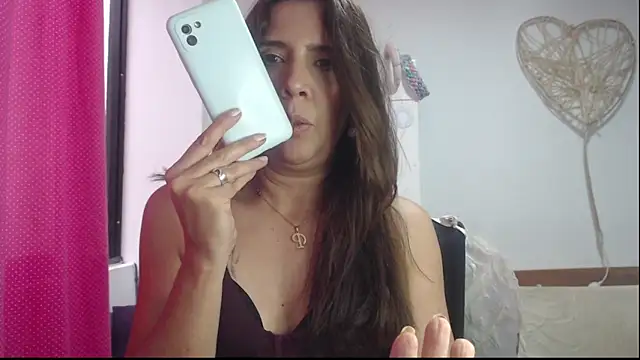 Victoria meester online show from 01-13-25, 07:42