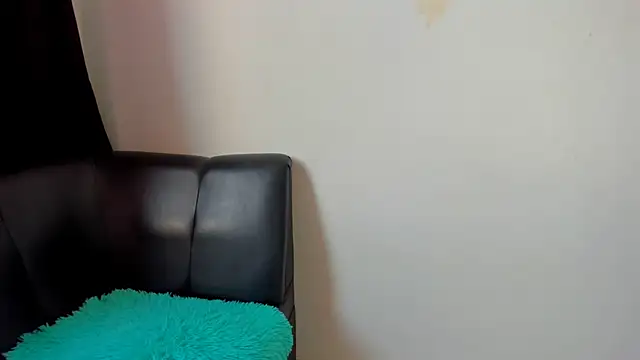 Snapshot of squirttati33 chatting on 12-17-24, 01:38 squirttati33 online show from 12-17-24, 01:38