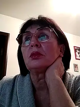 Snapshot of AlbinaXPretty chatting on 12-11-24, 05:59 AlbinaXPretty online show from 12-11-24, 05:59