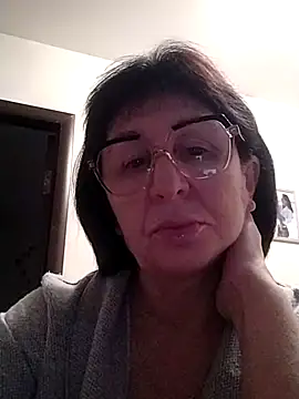 Snapshot of AlbinaXPretty chatting on 12-18-24, 05:26 AlbinaXPretty online show from 12-18-24, 05:26