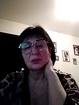 Snapshot of AlbinaXPretty chatting on 12-25-24, 08:28 AlbinaXPretty online show from 12-25-24, 08:28