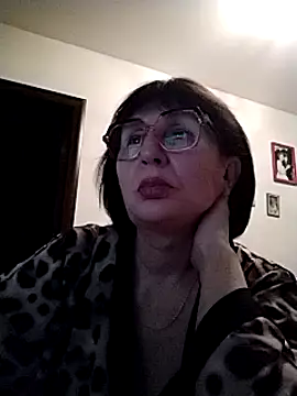 Snapshot of AlbinaXPretty chatting on 12-28-24, 05:14 AlbinaXPretty online show from 12-28-24, 05:14