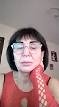 Snapshot of AlbinaXPretty chatting on 12-31-24, 09:31 AlbinaXPretty online show from 12-31-24, 09:31
