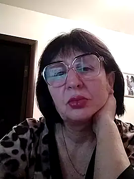 Snapshot of AlbinaXPretty chatting on 01-03-25, 08:11 AlbinaXPretty online show from 01-03-25, 08:11