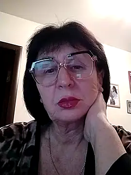 Snapshot of AlbinaXPretty chatting on 01-13-25, 09:09 AlbinaXPretty online show from 01-13-25, 09:09