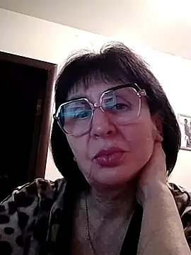 Snapshot of AlbinaXPretty chatting on 01-16-25, 07:10 AlbinaXPretty online show from 01-16-25, 07:10