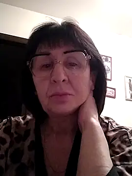 Snapshot of AlbinaXPretty chatting on 01-20-25, 11:32 AlbinaXPretty online show from 01-20-25, 11:32