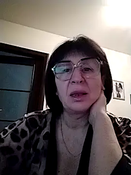 Snapshot of AlbinaXPretty chatting on 01-24-25, 12:41 AlbinaXPretty online show from 01-24-25, 12:41