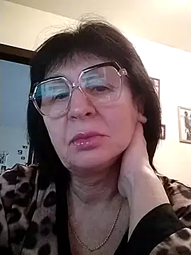 Snapshot of AlbinaXPretty chatting on 01-25-25, 08:10 AlbinaXPretty online show from 01-25-25, 08:10