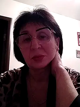 Snapshot of AlbinaXPretty chatting on 02-02-25, 07:04 AlbinaXPretty online show from 02-02-25, 07:04