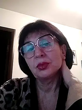 Snapshot of AlbinaXPretty chatting on 02-07-25, 07:17 AlbinaXPretty online show from 02-07-25, 07:17
